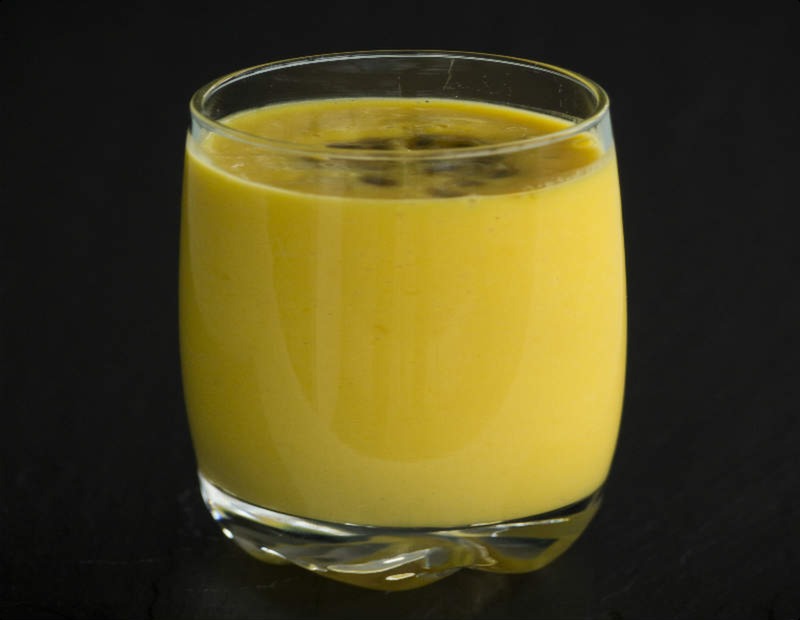 Mango_smoothie1_rr.jpg