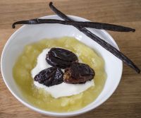 Apple compote with prunes and Greek yoghurt
